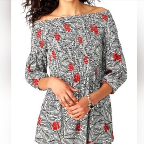 J. Jill Smocked Peasant Style Blouse Top Shirt Black White Red Floral Size MP - Picture 2 of 11